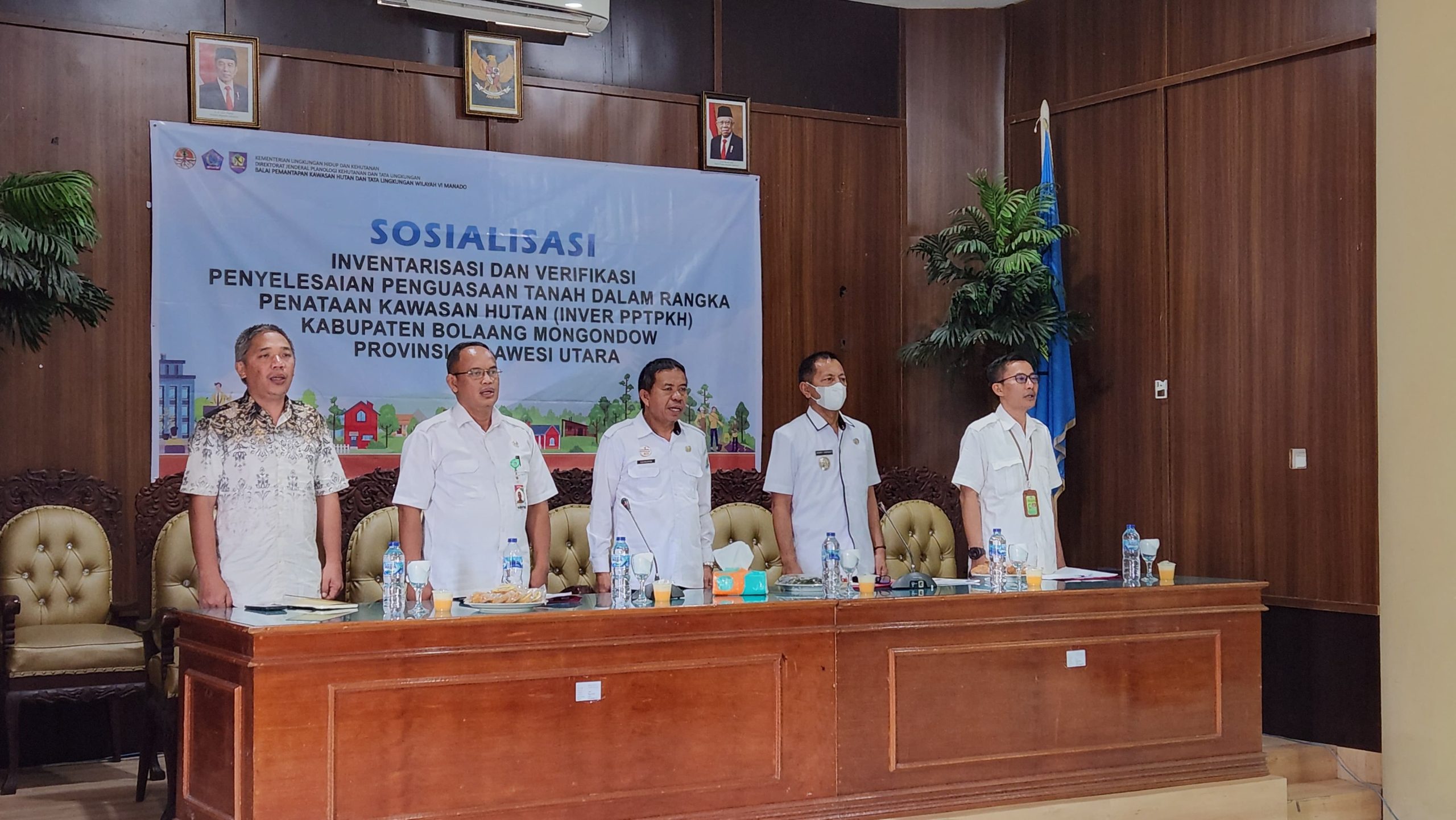 Pj Bupati Jusnan Saat Hadiri Sosialisasi Inver PPTPKH